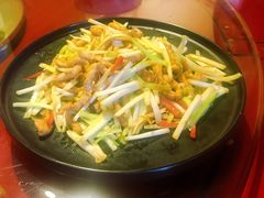 韭黄炒肉丝-乔家大院私房菜(海佳云顶店)