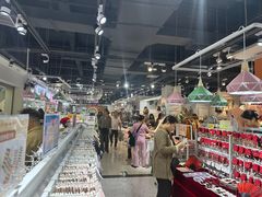-夏雪儿潮流生活馆(经济学院店)