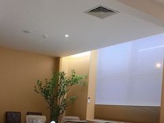 -麓湖国际水疗