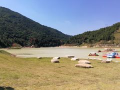 -梅州瑞山生态旅游度假村