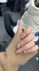 -芊屿芊浔美甲
