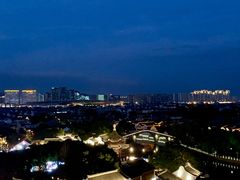 -顽啤熊·酒客酒馆(苏城夜景必选店)