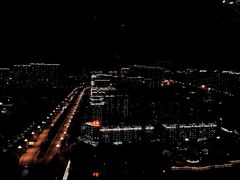 -荣誉国际酒店-云顶旋转餐厅