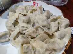 -东来菜馆•手抓海鲜家常菜•海鲜锅贴(鸽子窝店)