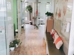 -新世界教育iVEE·英语日语西语(金桥校区)