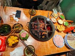 -周小明火锅(黑金冠社区店)