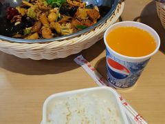 -拿渡麻辣香锅(世茂广场·工三店)