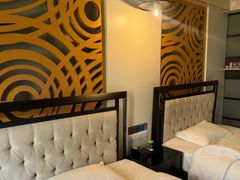 -喜鹊愉家酒店(郑州曼哈顿博览中心地铁站店)