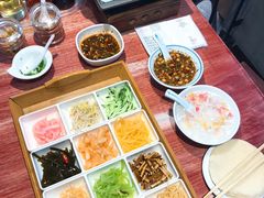 -怪噜范·老贵阳街头名小吃(汇金星力城店)
