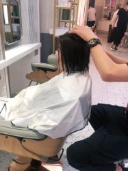 -PE SALON 