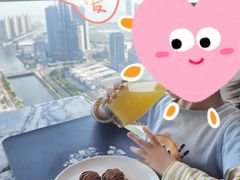-大连星海皇冠假日酒店