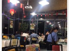 大堂-恋拐子油爆虾·家常菜