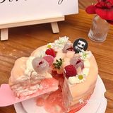 在广州吃到七夕漂亮蛋糕！🎂是水蜜桃味的🍑