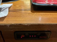 -呷哺呷哺 黄金牧场 (欢乐谷店)