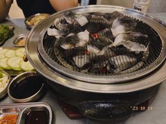 -围炉肉舍•炭烤活鳗•丹东海鲜烤肉(步行街店)