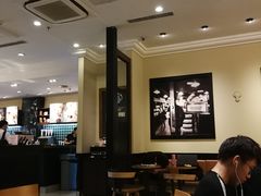 大堂-星巴克臻选(威海威高广场店)