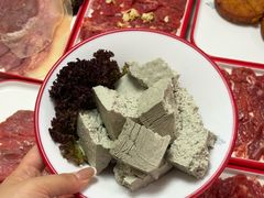-毛辣果·贵州红酸汤牛肉火锅(西单店)