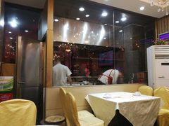 大堂-渝君重庆火锅(嘉宾路店)