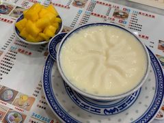 -广信牛奶甜品世家(台东店)