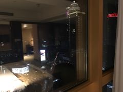 -南京金鹰皇冠假日酒店