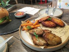 -HIGH FIVE哈福手工汉堡(桂林路店)