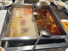 -皇城老妈·大连海鲜火锅(港湾店)