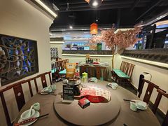 -卢大鲜鱼头捞饭(美利广场店)