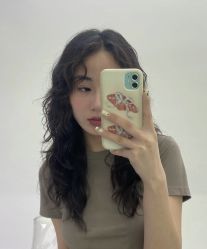 -BULB STUDIO 巴柏明星发型工作室