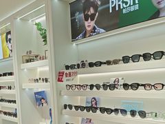 -J-Optical佳视明眼镜·蔡司视觉(青岛金茂览秀城店)