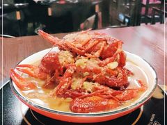 -虾弄弄海派小龙虾·牛羊蝎子火锅