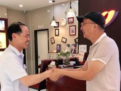 -吴良材眼镜(北中路店)