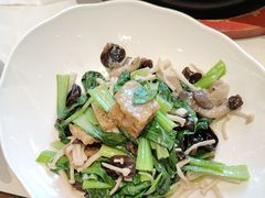 -梅利汴京烤鸭•开封豫菜地标店(东大街店)