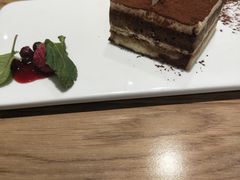 -必胜客(新中纬店)