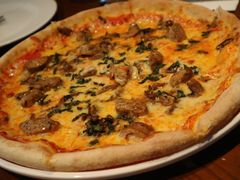 图林根香肠蘑菇披萨-弗兰克牛排西餐厅Ribone steak house(柠檬花园店)