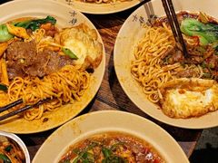-方铲铲·成都板凳面(滨江银泰店)