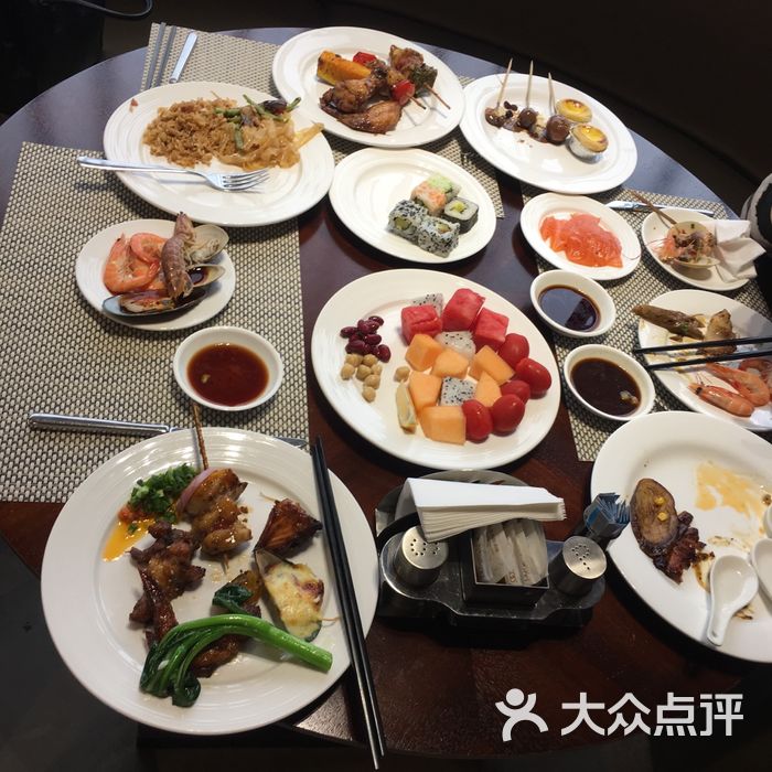 格兰云天自助餐