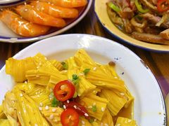 -三镇卤货二公司(汉街店)