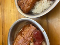 -梁阿婆廿年老牌扣肉糯米饭