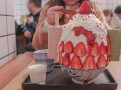 草莓牛乳冰-WONDER ICE 萬得冰田(建設路总店)