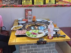 -炖四方东北铁锅炖·烧烤小龙虾(中豪国际店)