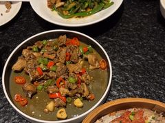 -鱼鲜饭香·招牌汽锅剁椒鱼头王