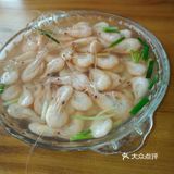 算是餐饮集中的，再有几家香烛店