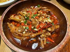 糯叽叽香辣鸡爪-乐乐大排档·30年老字号(浙江路店)