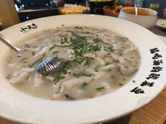 -严记小天府酸菜鱼(西四路店)