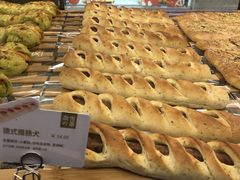 -奈雪的茶(湖滨银泰in77C区PRO店)
