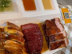 -新大咀港式茶餐厅(宝山万达店)