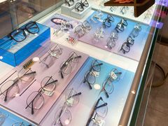 -回瑞眼镜·蔡司·依视路官方授权店(广益路万达店)