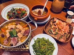 -老滇山寨•云南特色菜•地方菜•民族风情歌舞表演(金碧店)