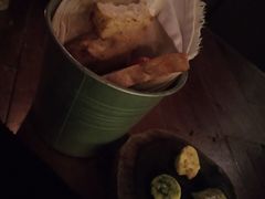 餐前包-AZUL by FUEL蓝色·法式酒馆(琶醍店)