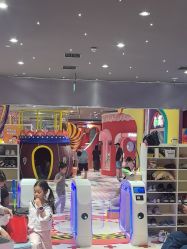 -Qmiss家庭娱乐中心(恒隆广场店)